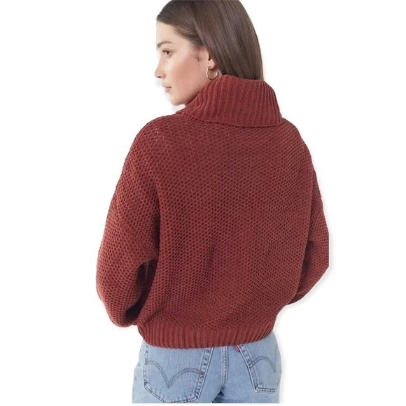 Urban Outfitters Cable Knit Turtleneck - Small - Picture 2 of 4
